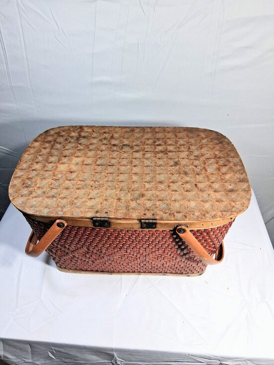Red-Man Other - Vintage Mid Century Redman Woven Picnic Basket/Hamper Has Identifying Stamp